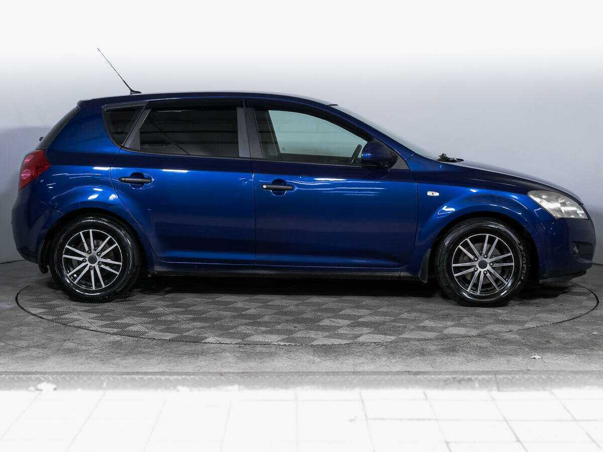 Купить Kia Ceed с пробегом. Фото: #3