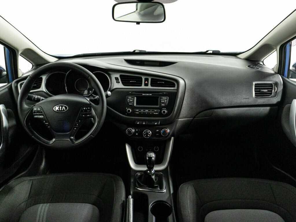 Купить Kia Ceed с пробегом. Фото: #12