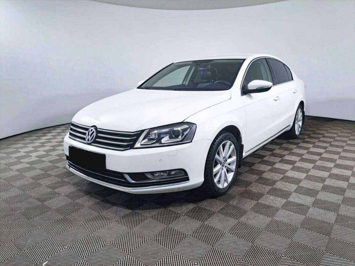 Купить Volkswagen Passat с пробегом. Посмотреть фото