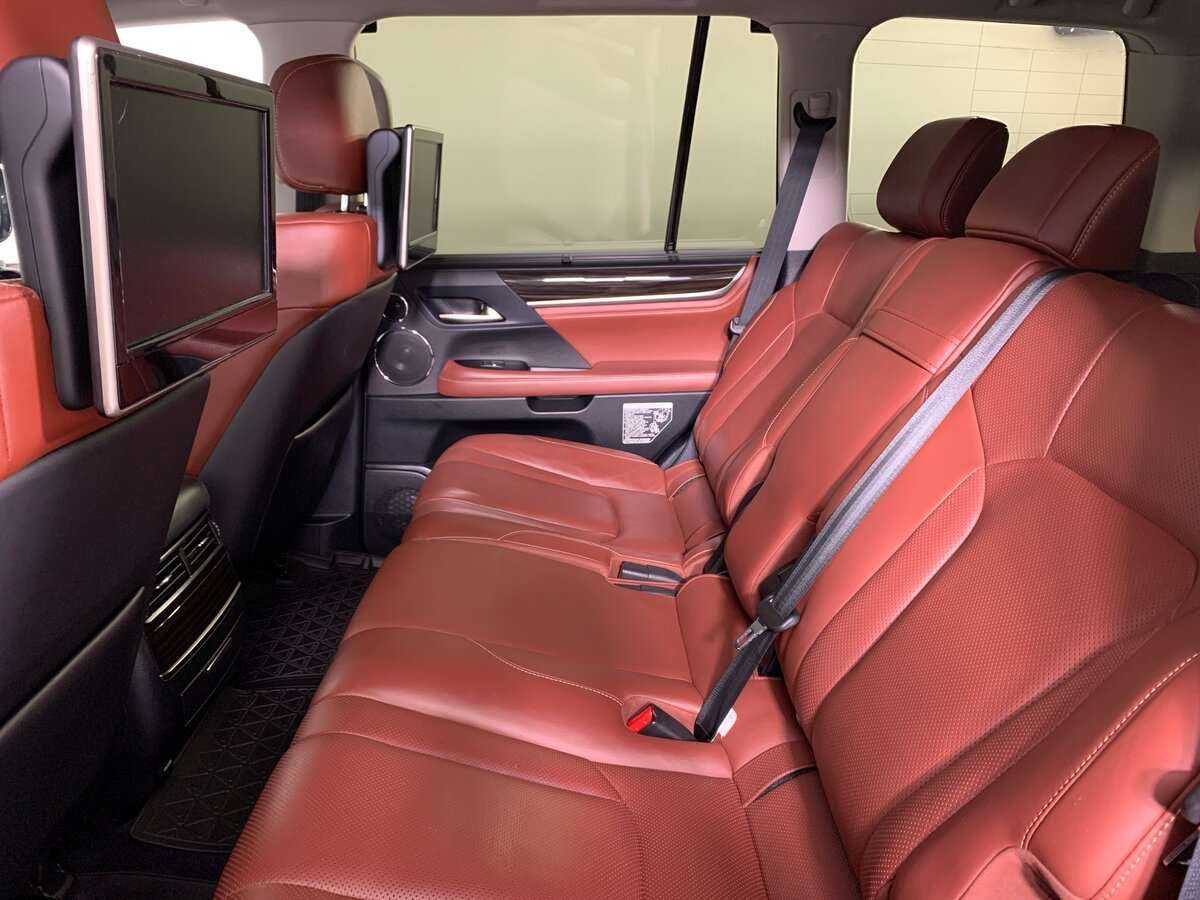 Купить Lexus LX с пробегом. Фото: #17
