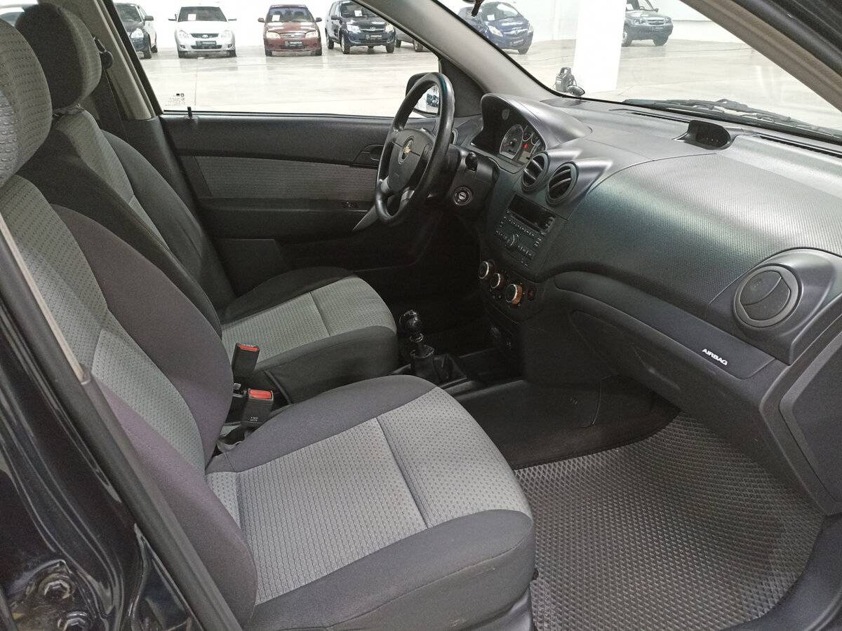 Купить Chevrolet Aveo с пробегом. Фото: #10