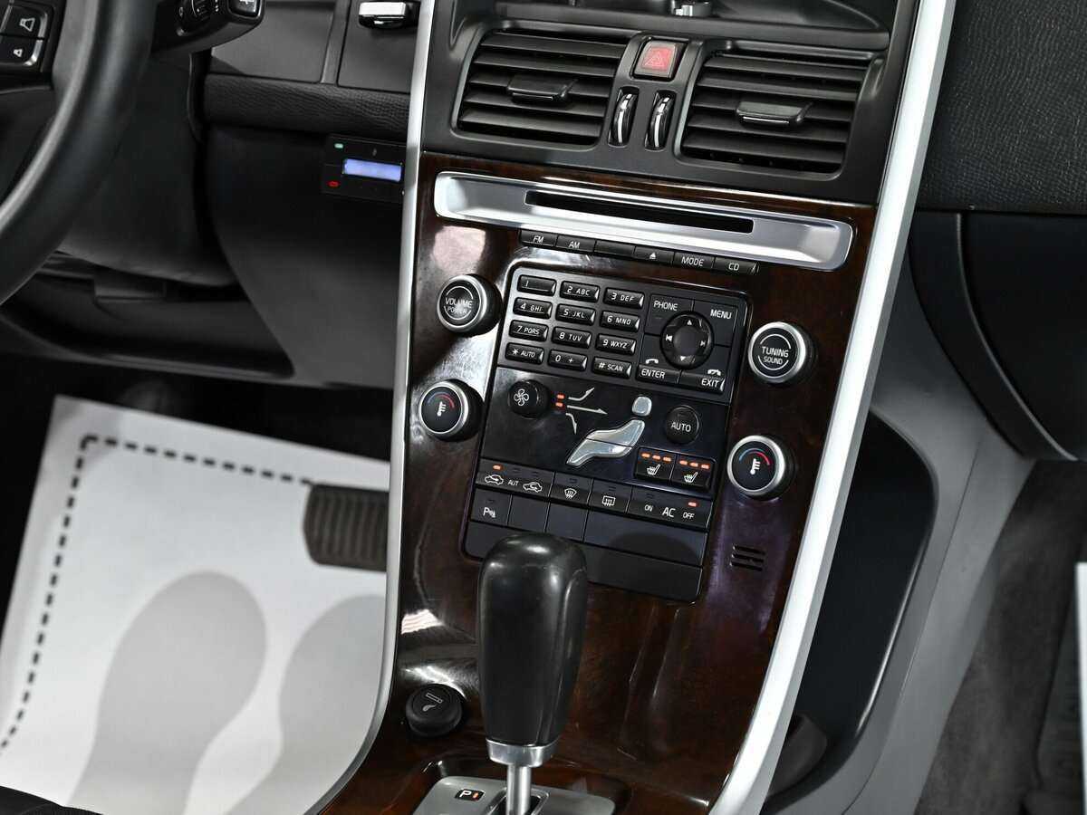 Купить Volvo XC60 с пробегом. Фото: #10