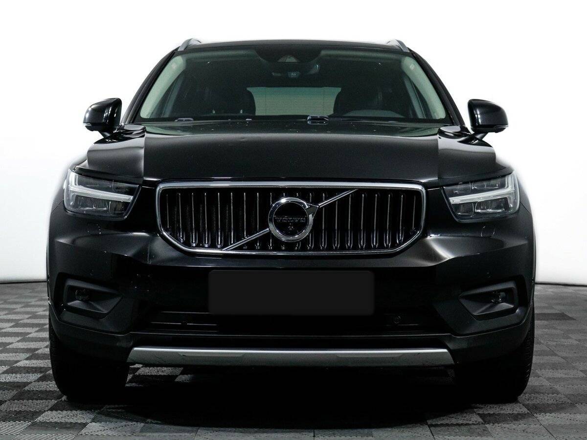 Купить Volvo XC40 с пробегом. Фото: #1
