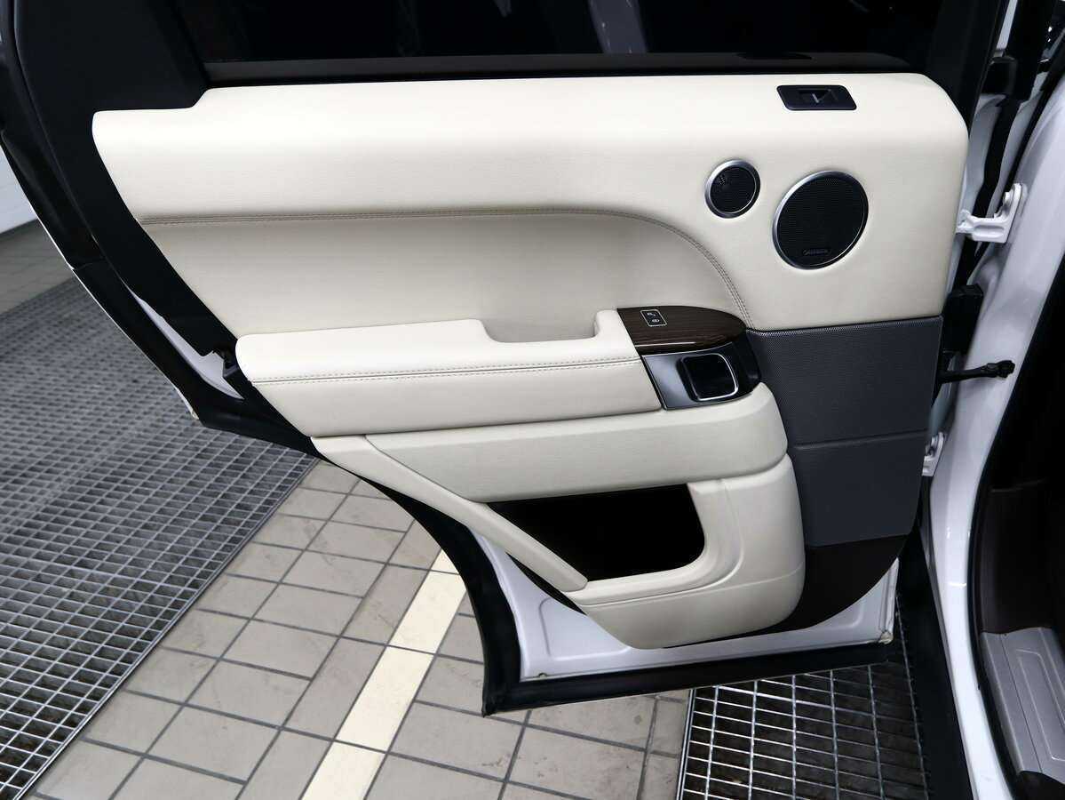 Купить Land Rover Range Rover Sport с пробегом. Фото: #8