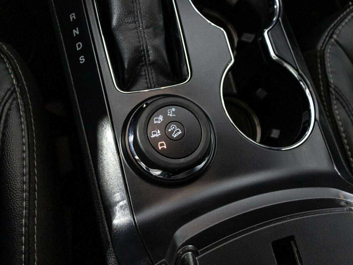 Купить Ford Explorer с пробегом. Фото: #18