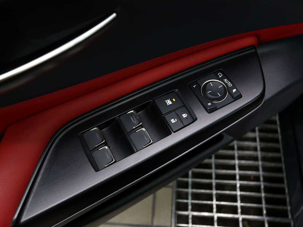 Купить Lexus ES с пробегом. Фото: #8