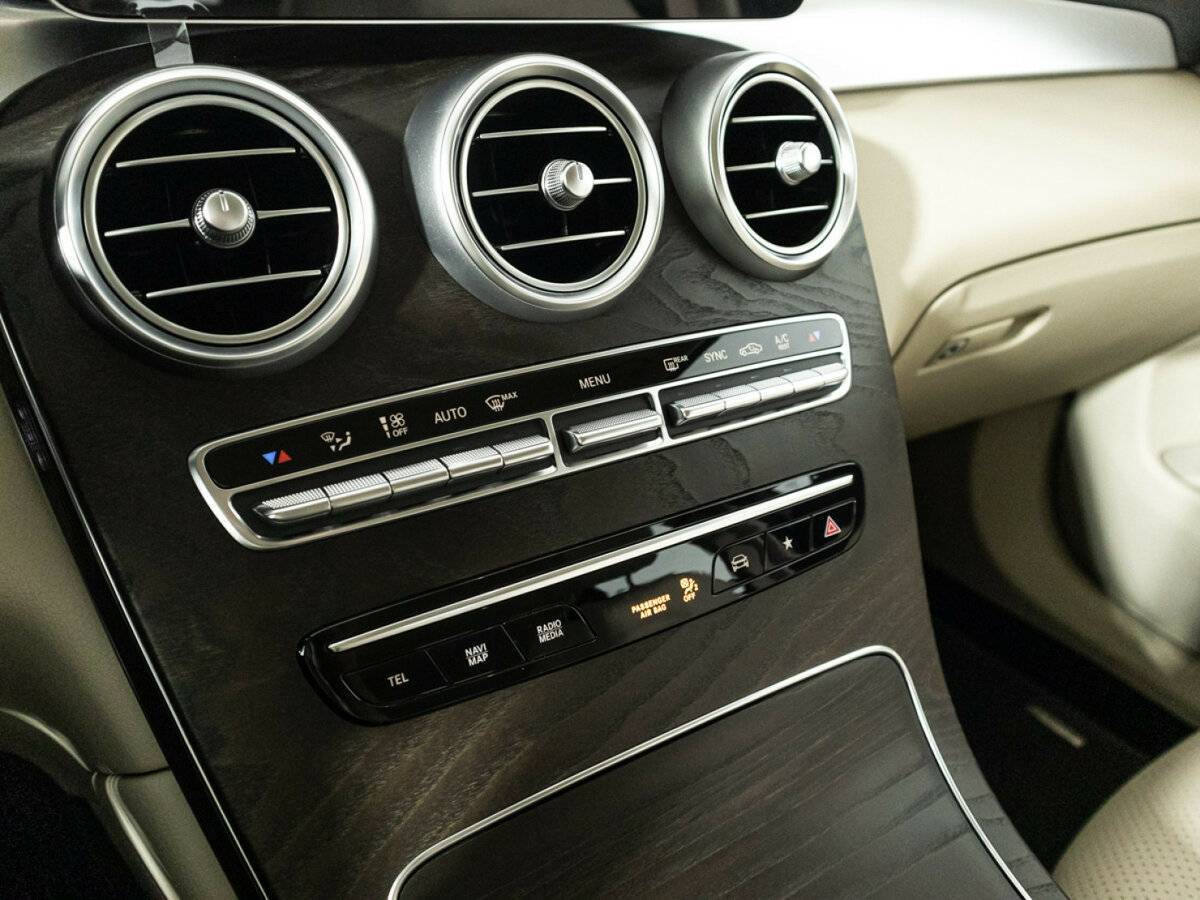 Купить Mercedes-Benz GLC с пробегом. Фото: #17