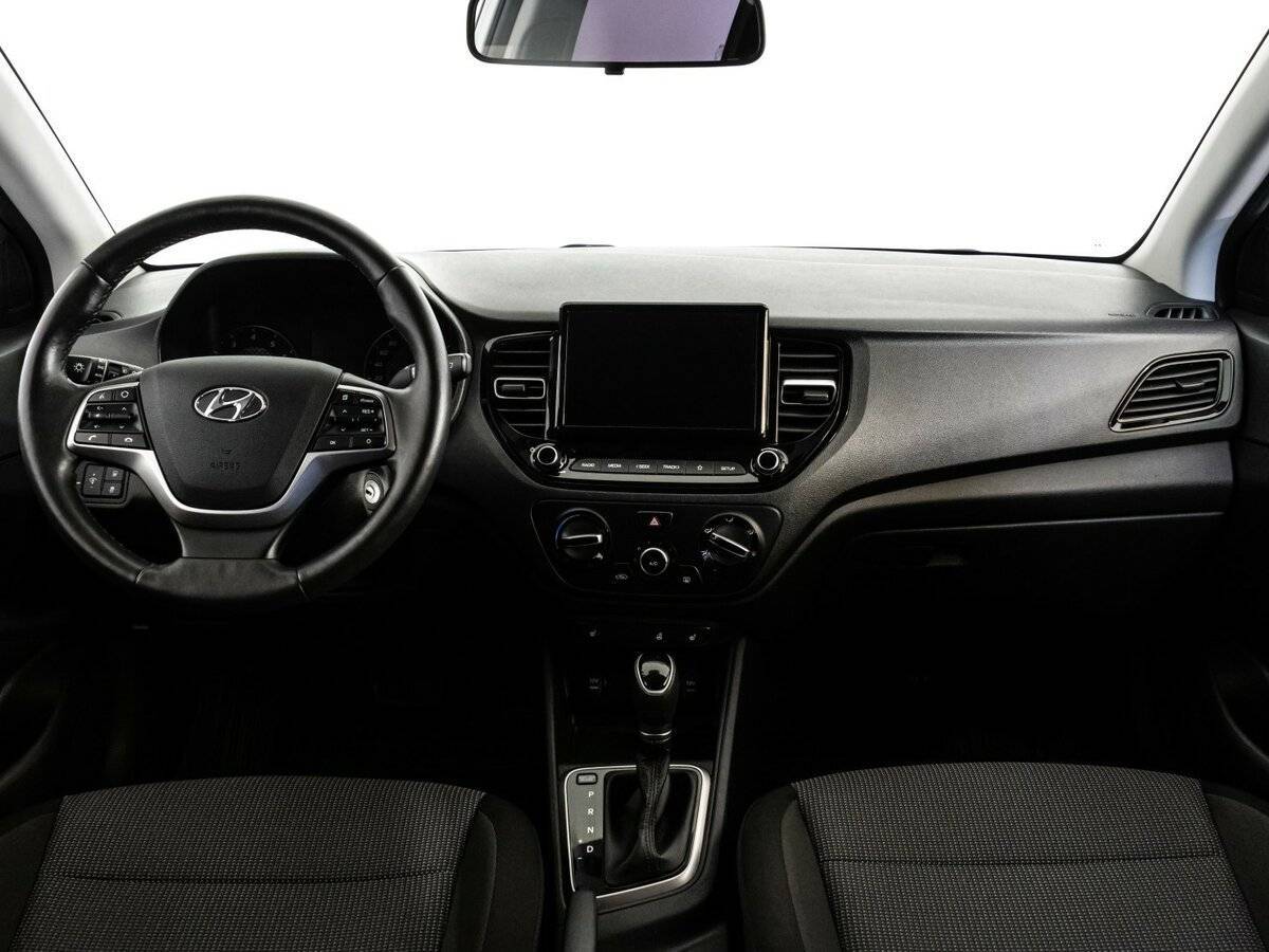 Купить Hyundai Solaris с пробегом. Фото: #7