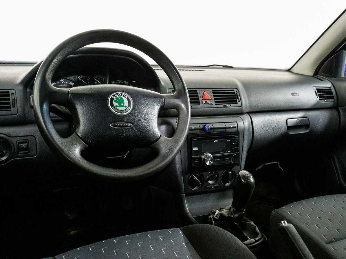 Купить Skoda Octavia с пробегом. Фото: #10
