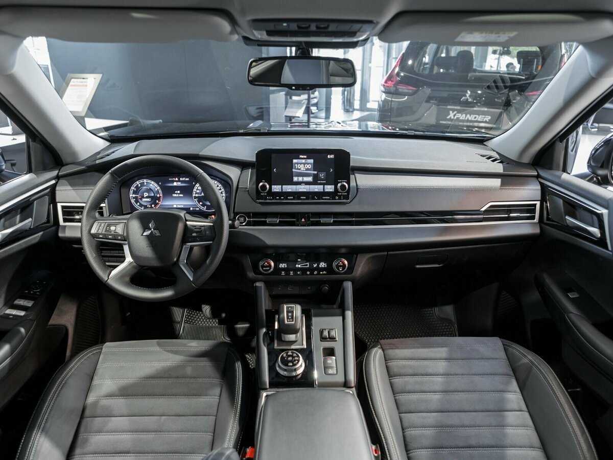 Купить Mitsubishi Outlander с пробегом. Фото: #12