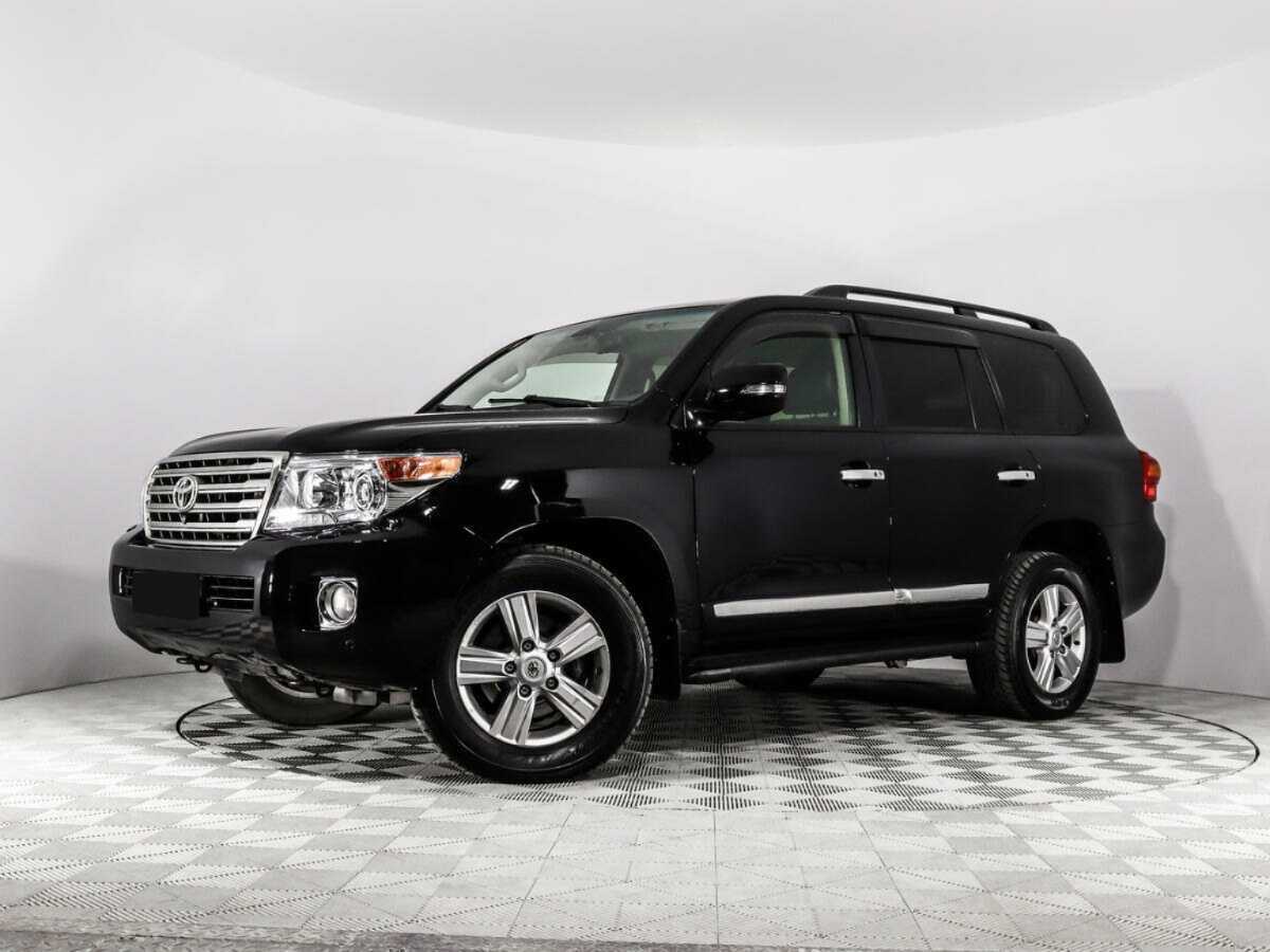 Купить Toyota Land Cruiser с пробегом. Посмотреть фото
