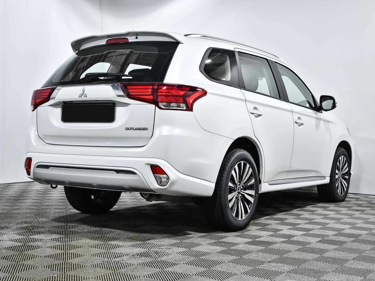 Купить Mitsubishi Outlander с пробегом. Фото: #3