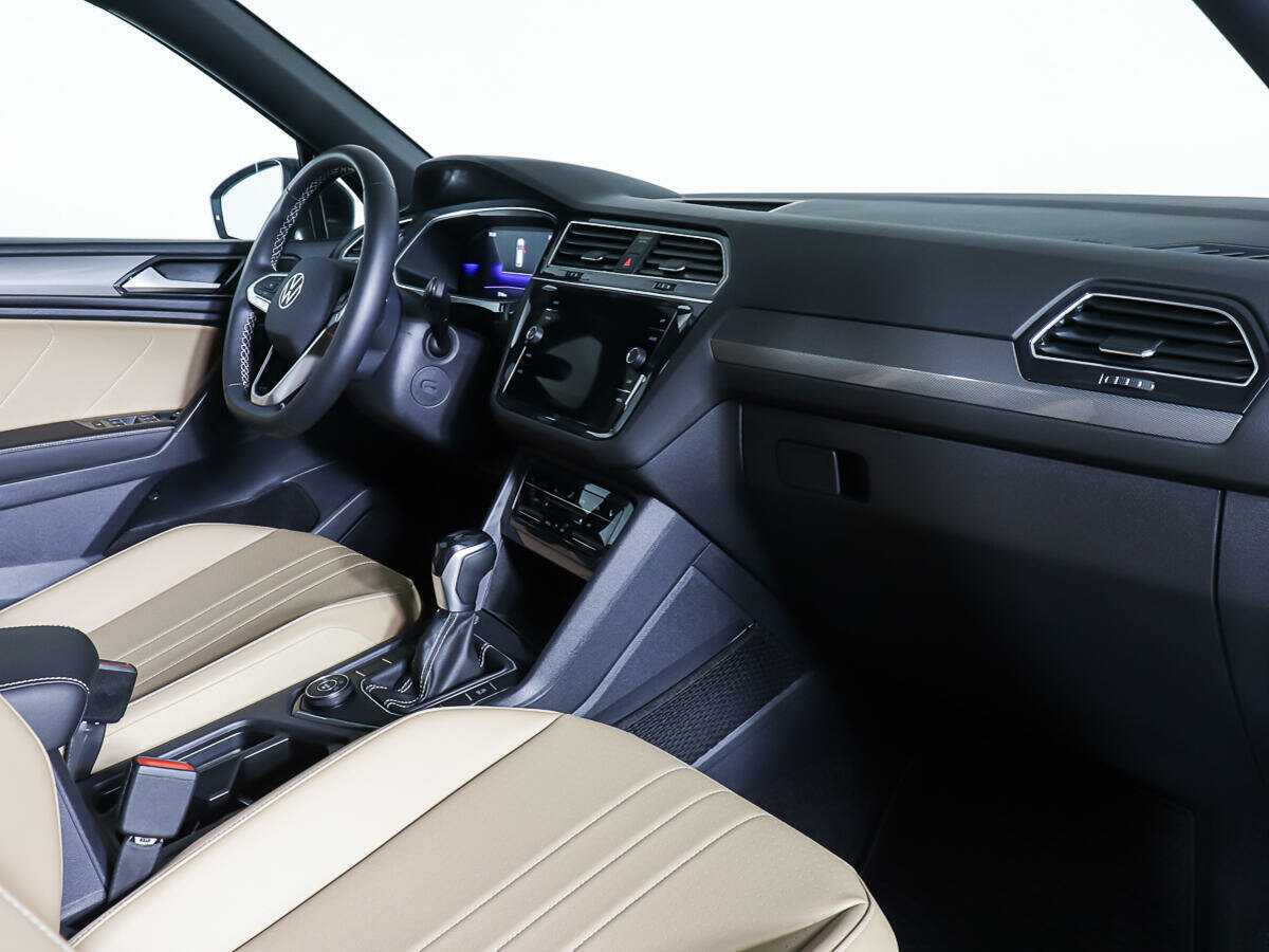 Купить Volkswagen Tiguan с пробегом. Фото: #7