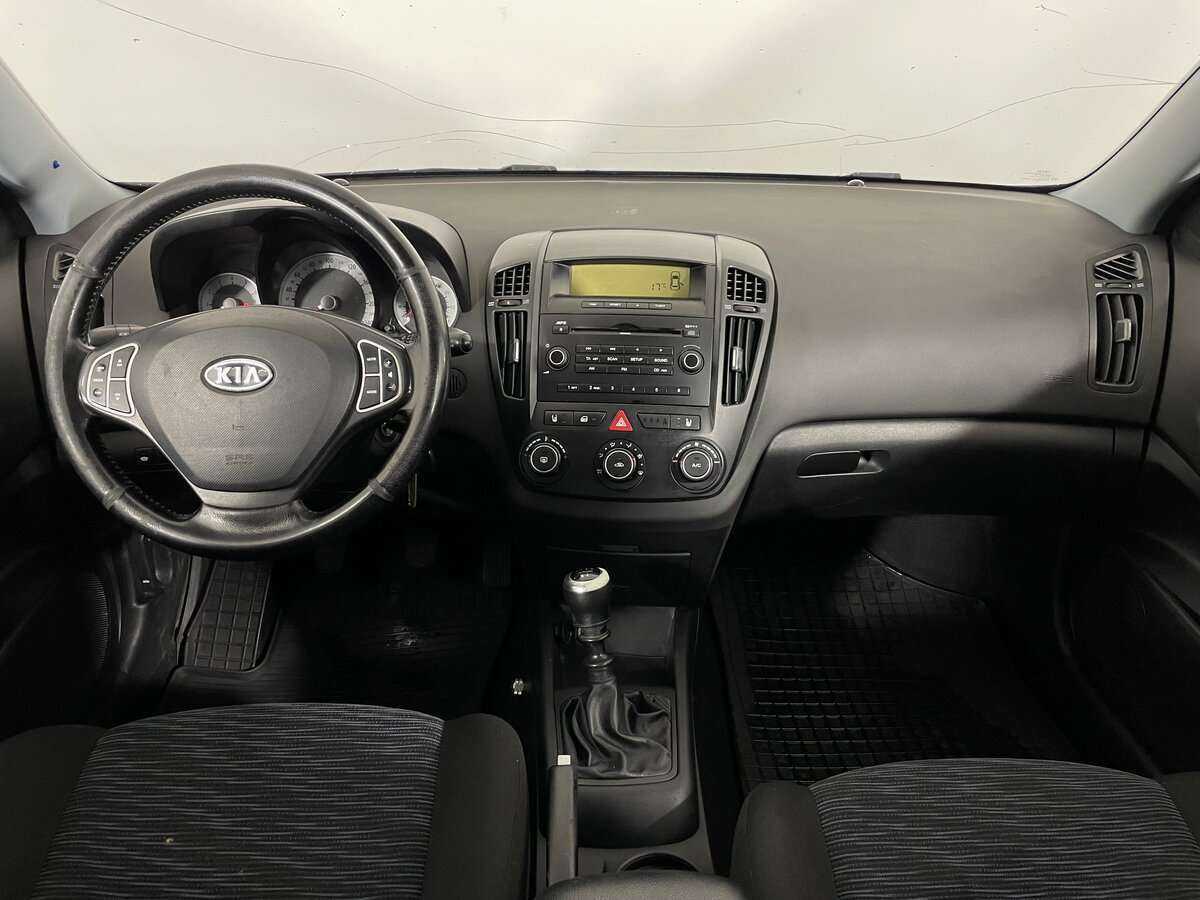 Купить Kia Ceed с пробегом. Фото: #7