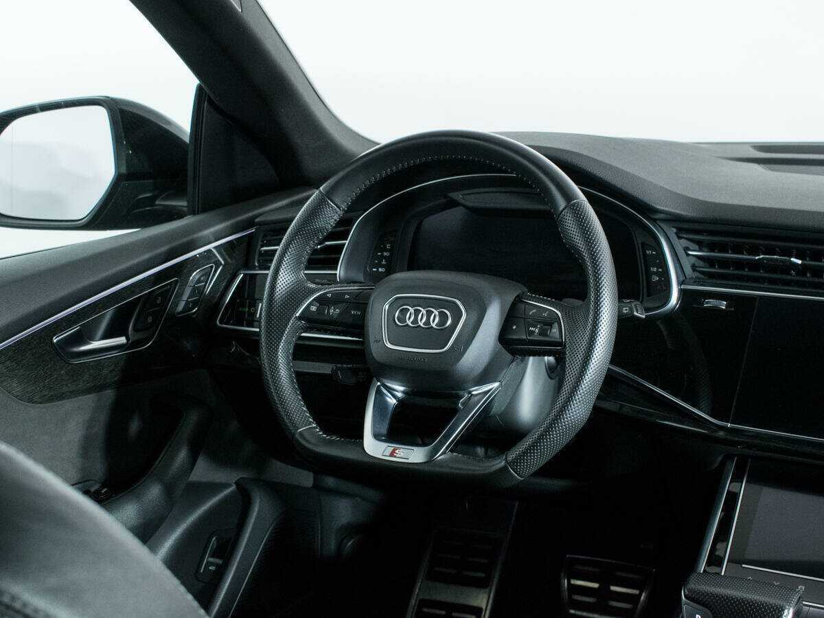 Купить Audi Q8 с пробегом. Фото: #11