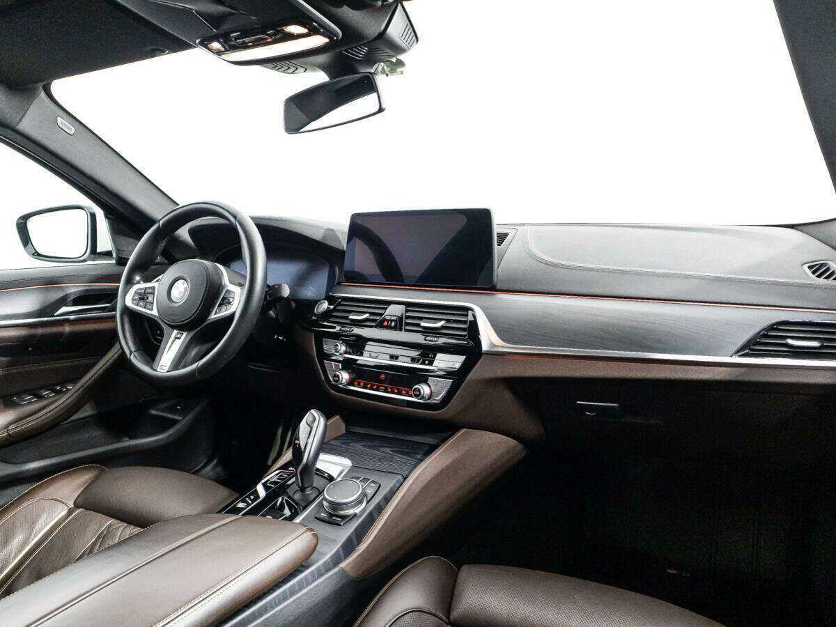 Купить BMW 5 серии с пробегом. Фото: #8