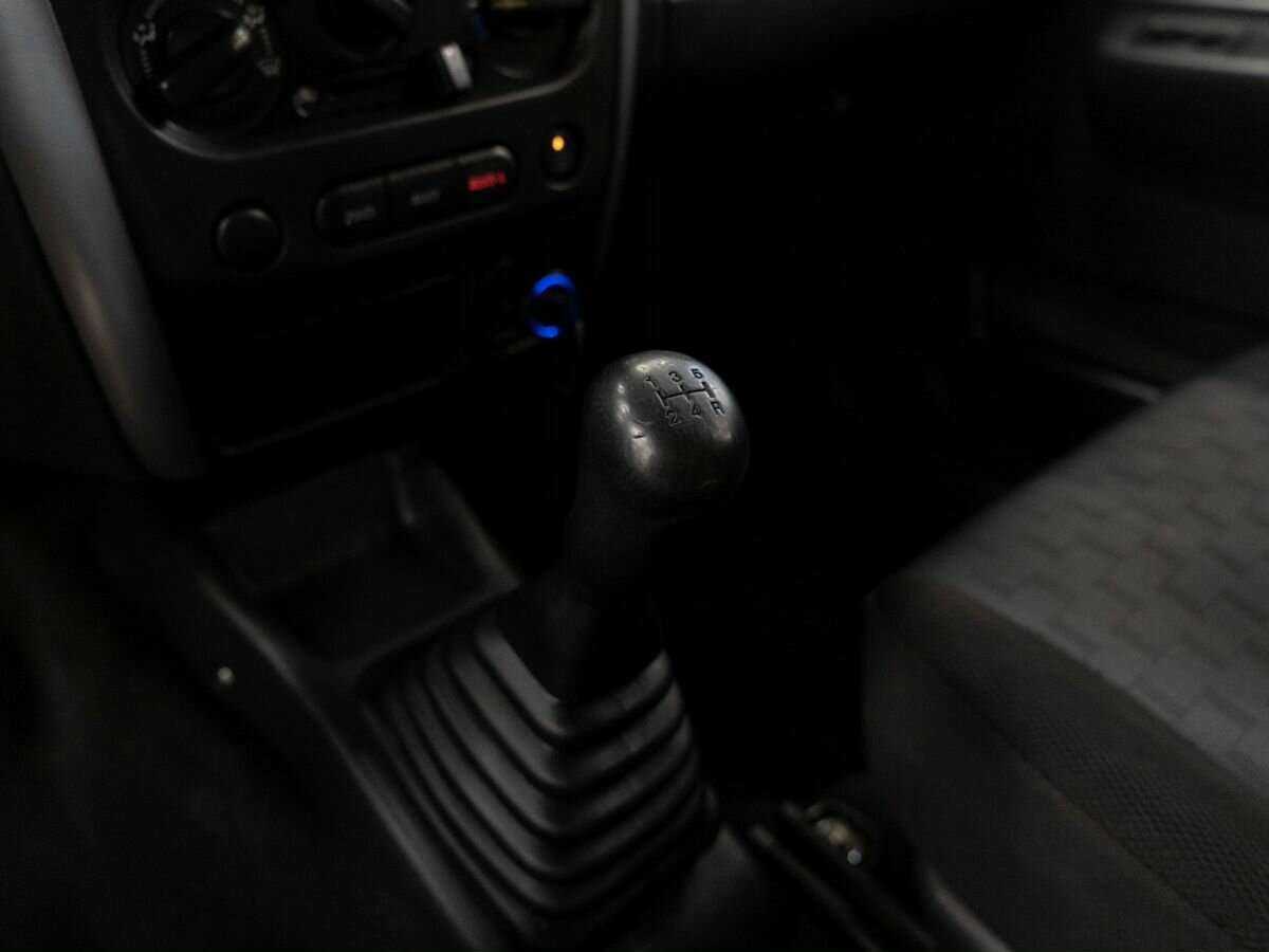 Купить Suzuki Jimny с пробегом. Фото: #9