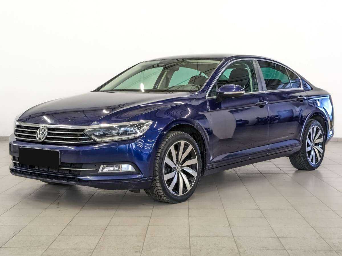 Купить Volkswagen Passat с пробегом. Посмотреть фото