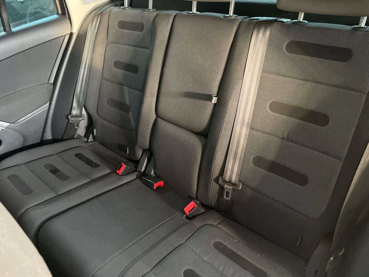 Купить Volkswagen Tiguan с пробегом. Фото: #14