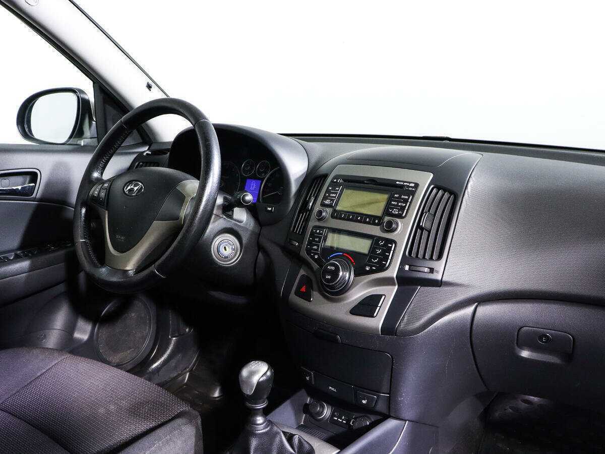 Купить Hyundai i30 с пробегом. Фото: #8