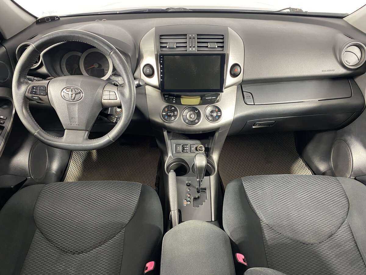 Купить Toyota RAV4 с пробегом. Фото: #9