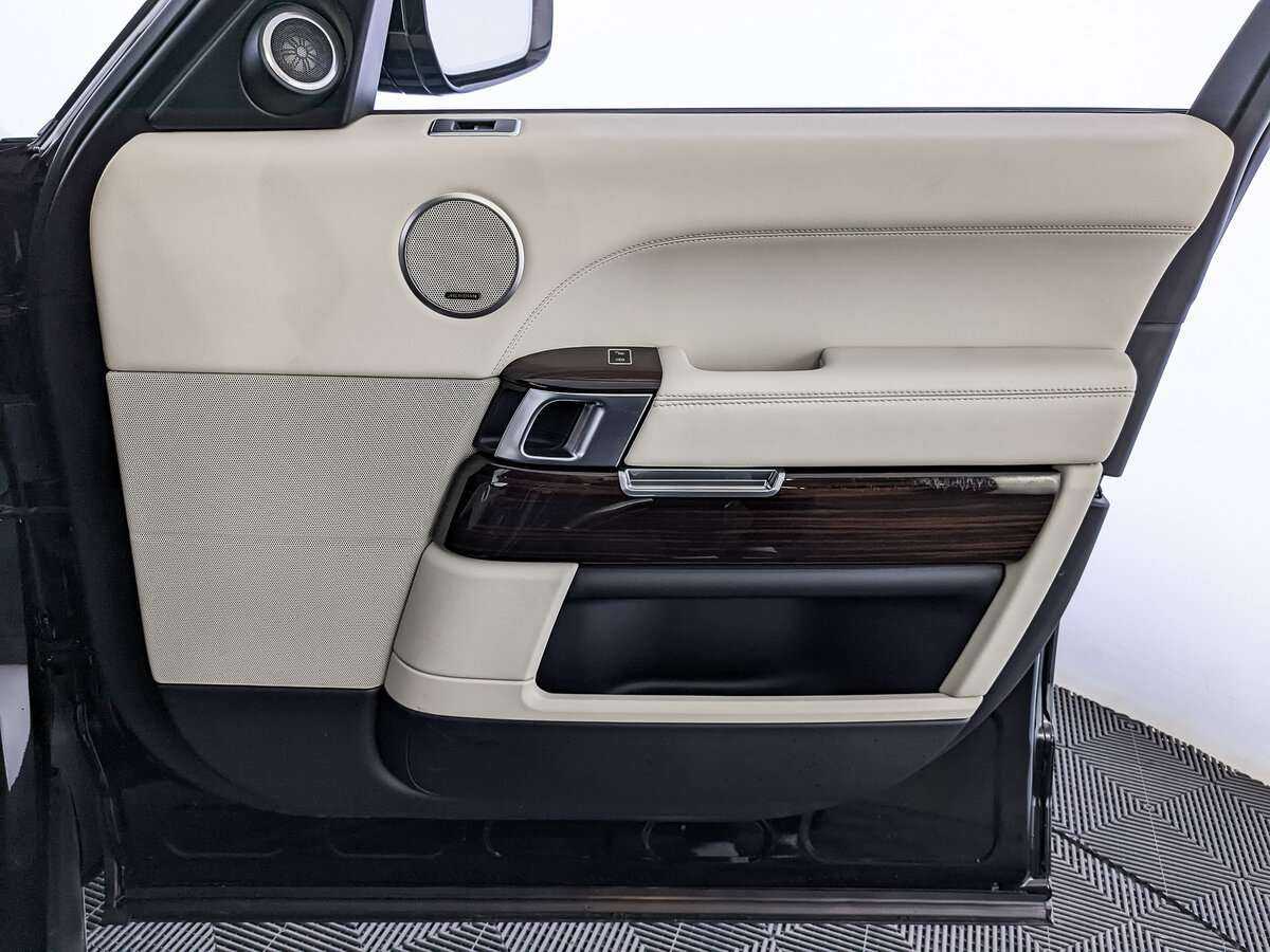 Купить Land Rover Range Rover с пробегом. Фото: #20