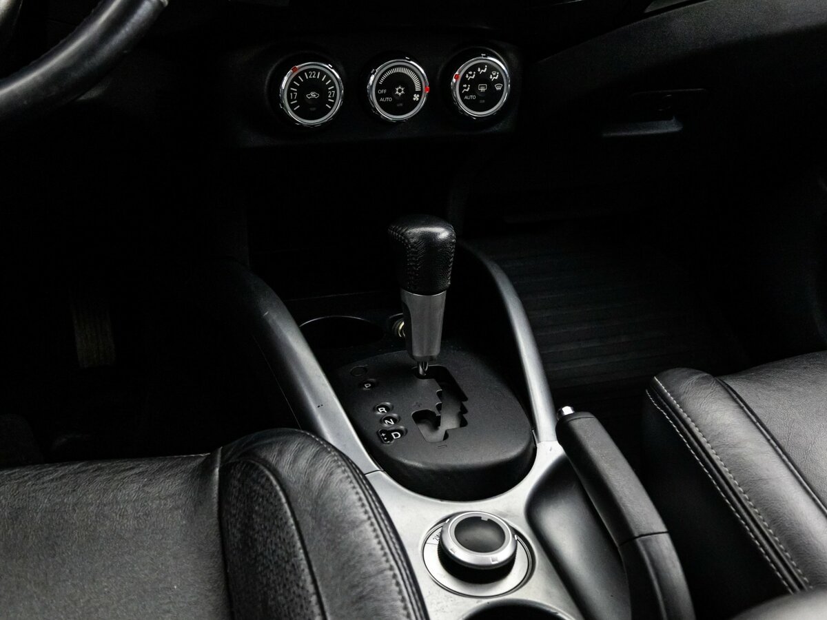 Купить Mitsubishi Outlander с пробегом. Фото: #8