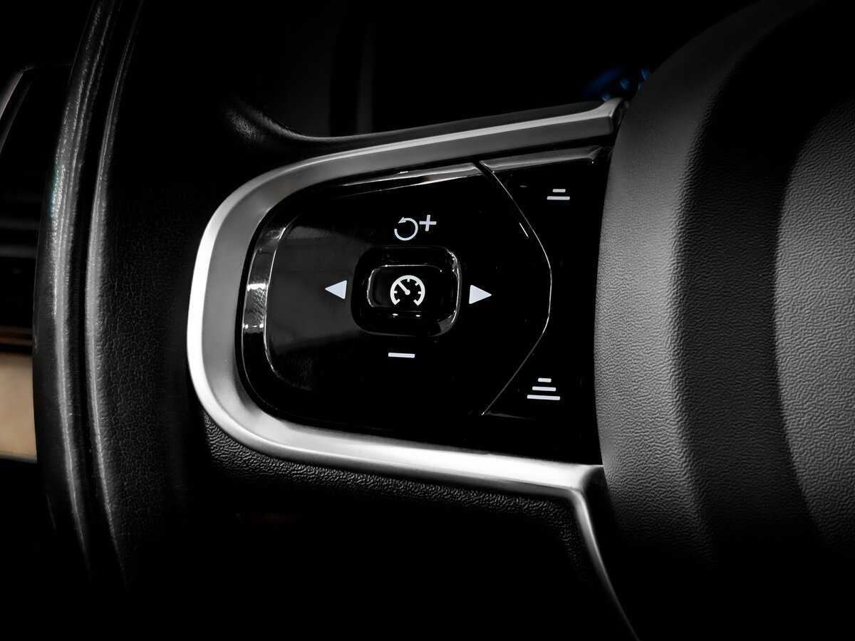 Купить Volvo XC90 с пробегом. Фото: #27