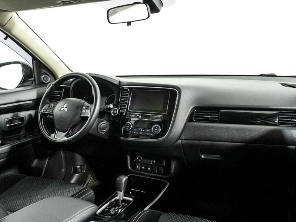 Купить Mitsubishi Outlander с пробегом. Фото: #5