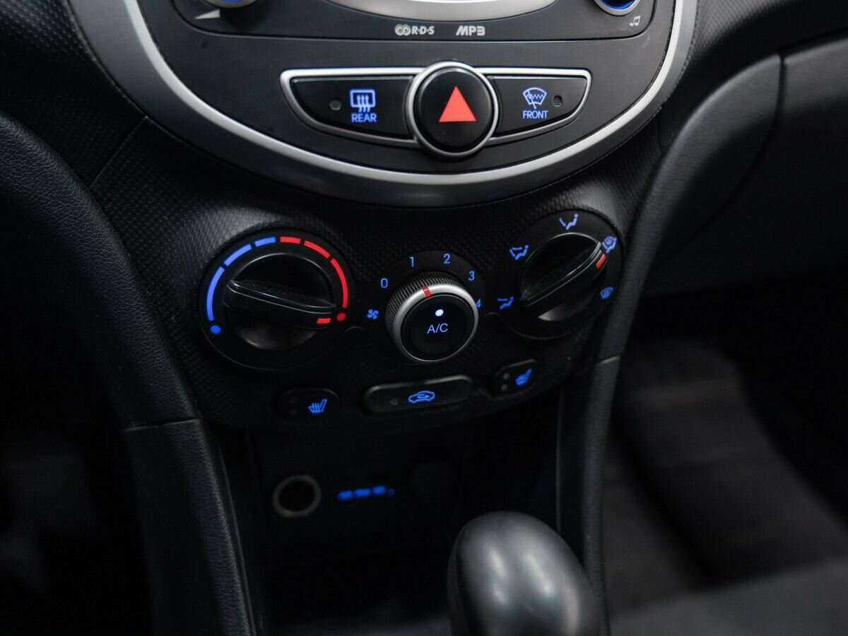 Купить Hyundai Solaris с пробегом. Фото: #18