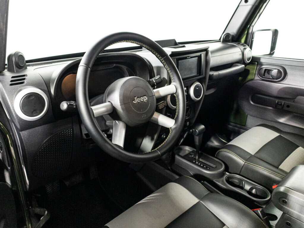 Купить Jeep Wrangler с пробегом. Фото: #10