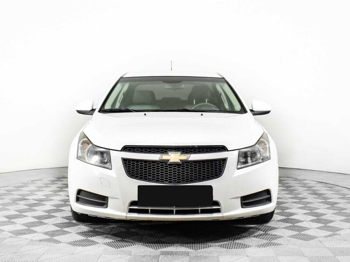 Купить Chevrolet Cruze с пробегом. Фото: #1