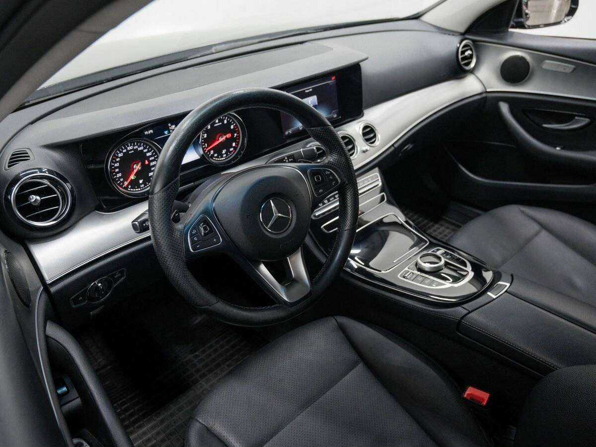 Купить Mercedes-Benz E-Класс с пробегом. Фото: #12