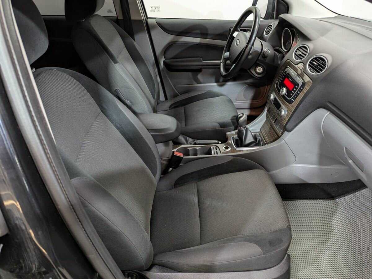 Купить Ford Focus с пробегом. Фото: #9