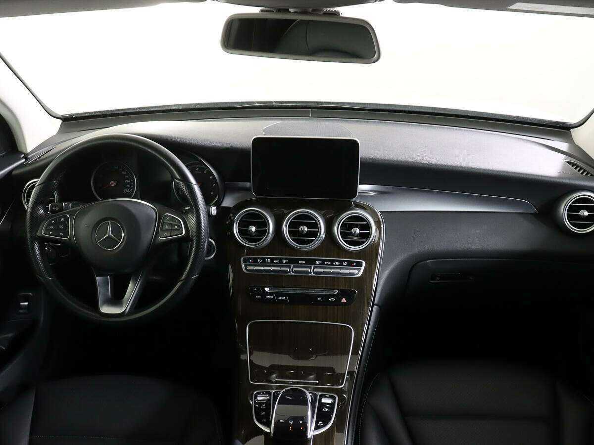 Купить Mercedes-Benz GLC с пробегом. Фото: #10