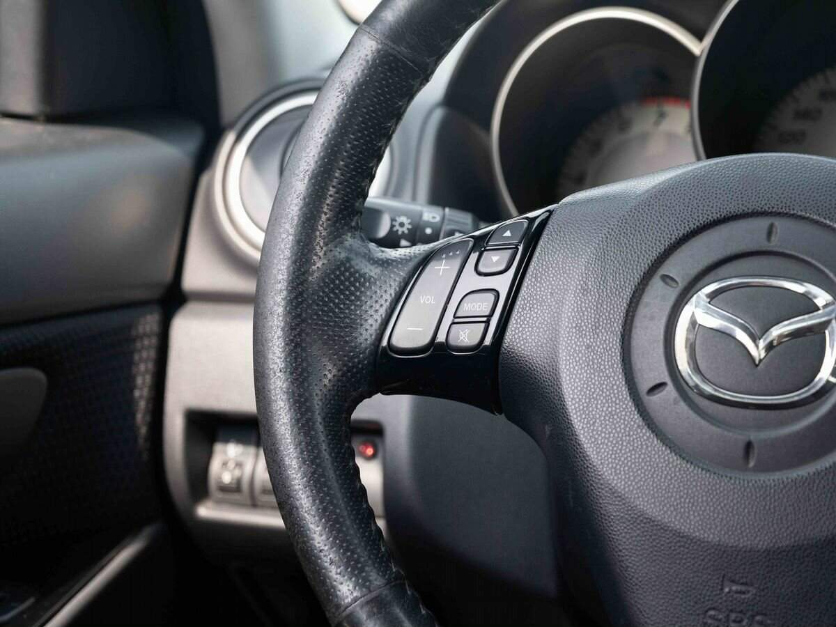 Купить Mazda 3 с пробегом. Фото: #14