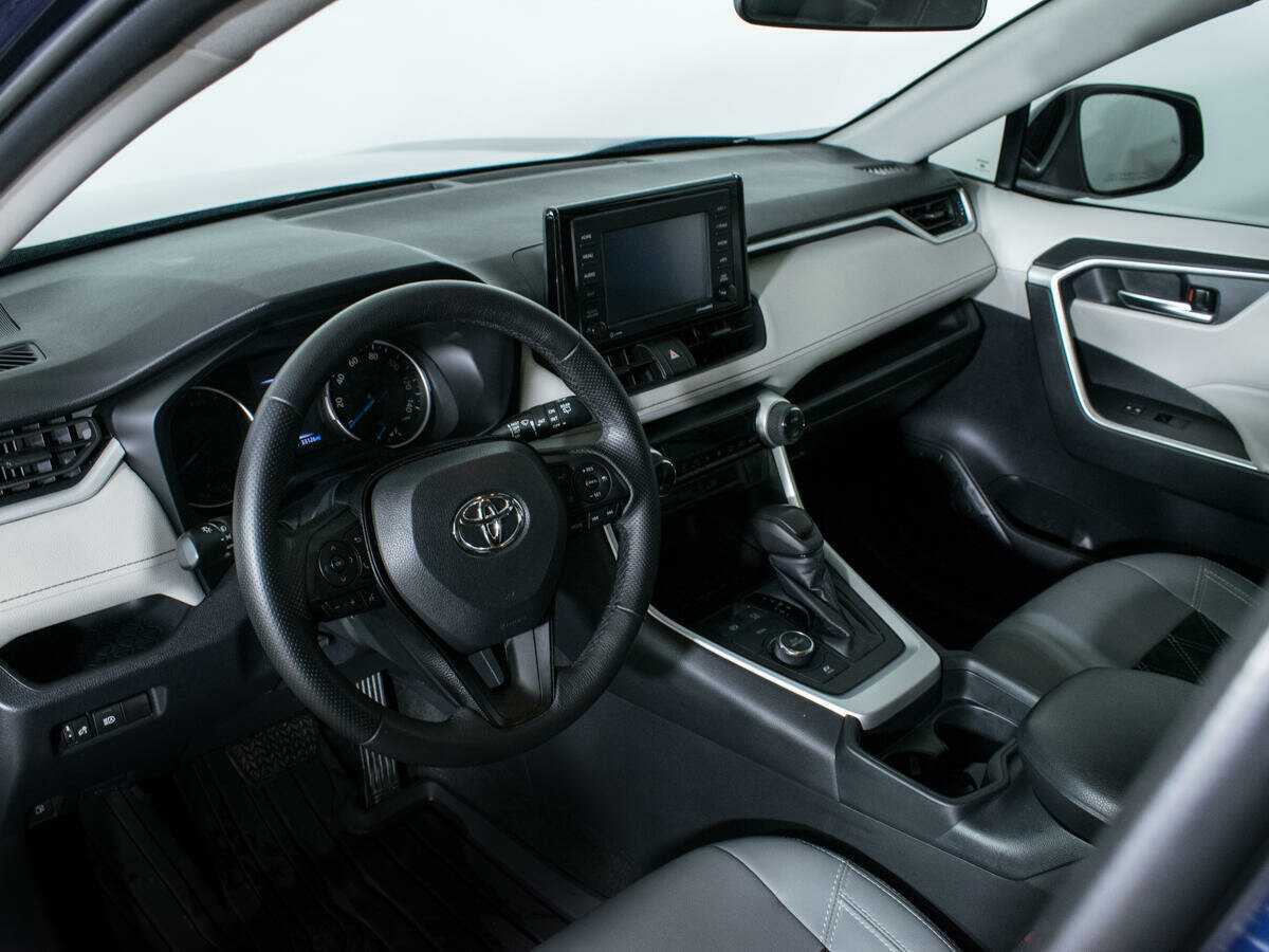 Купить Toyota RAV4 с пробегом. Фото: #12