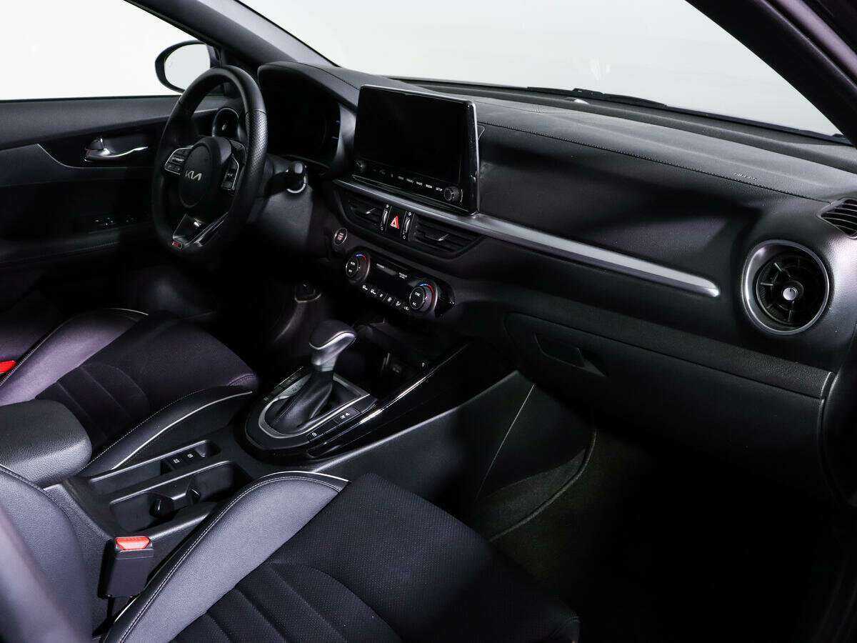 Купить Kia Forte с пробегом. Фото: #5
