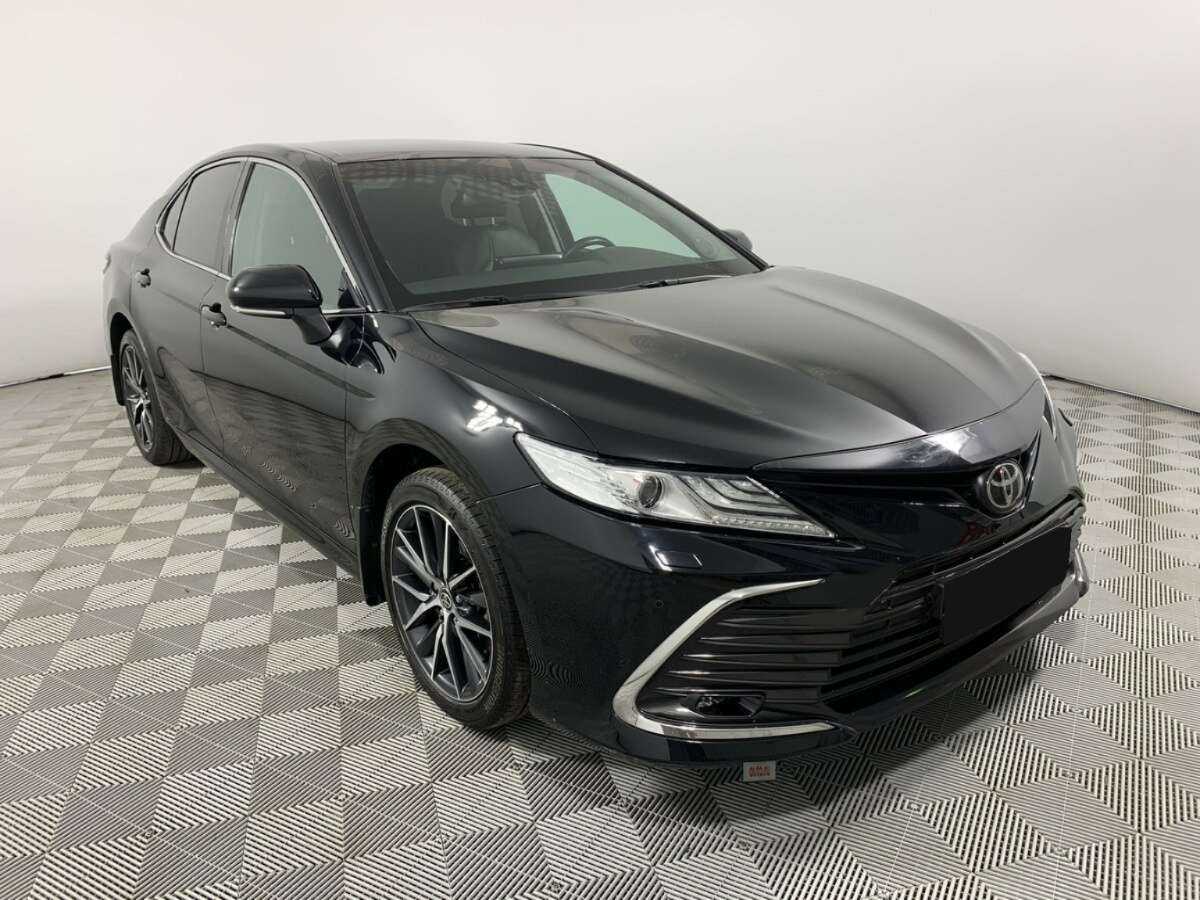 Купить Toyota Camry с пробегом. Фото: #2