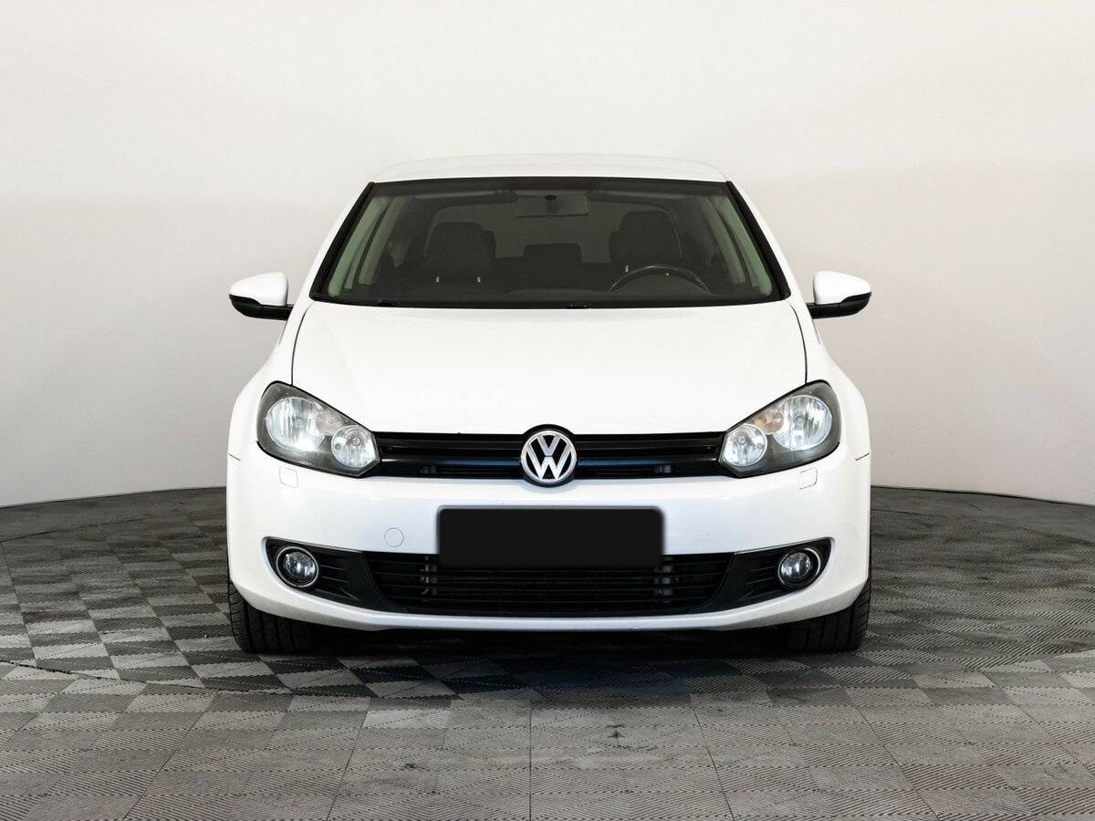 Купить Volkswagen Golf с пробегом. Фото: #1