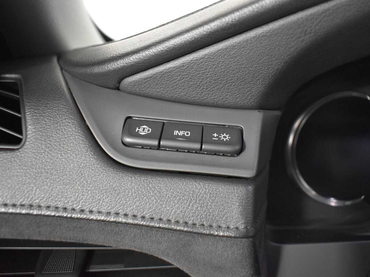 Купить Cadillac Escalade с пробегом. Фото: #19