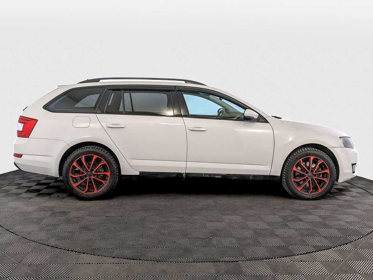 Купить Skoda Octavia с пробегом. Фото: #2