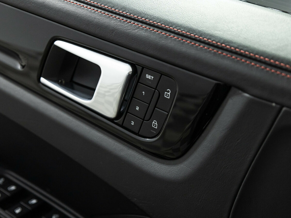 Купить Porsche Cayenne с пробегом. Фото: #13