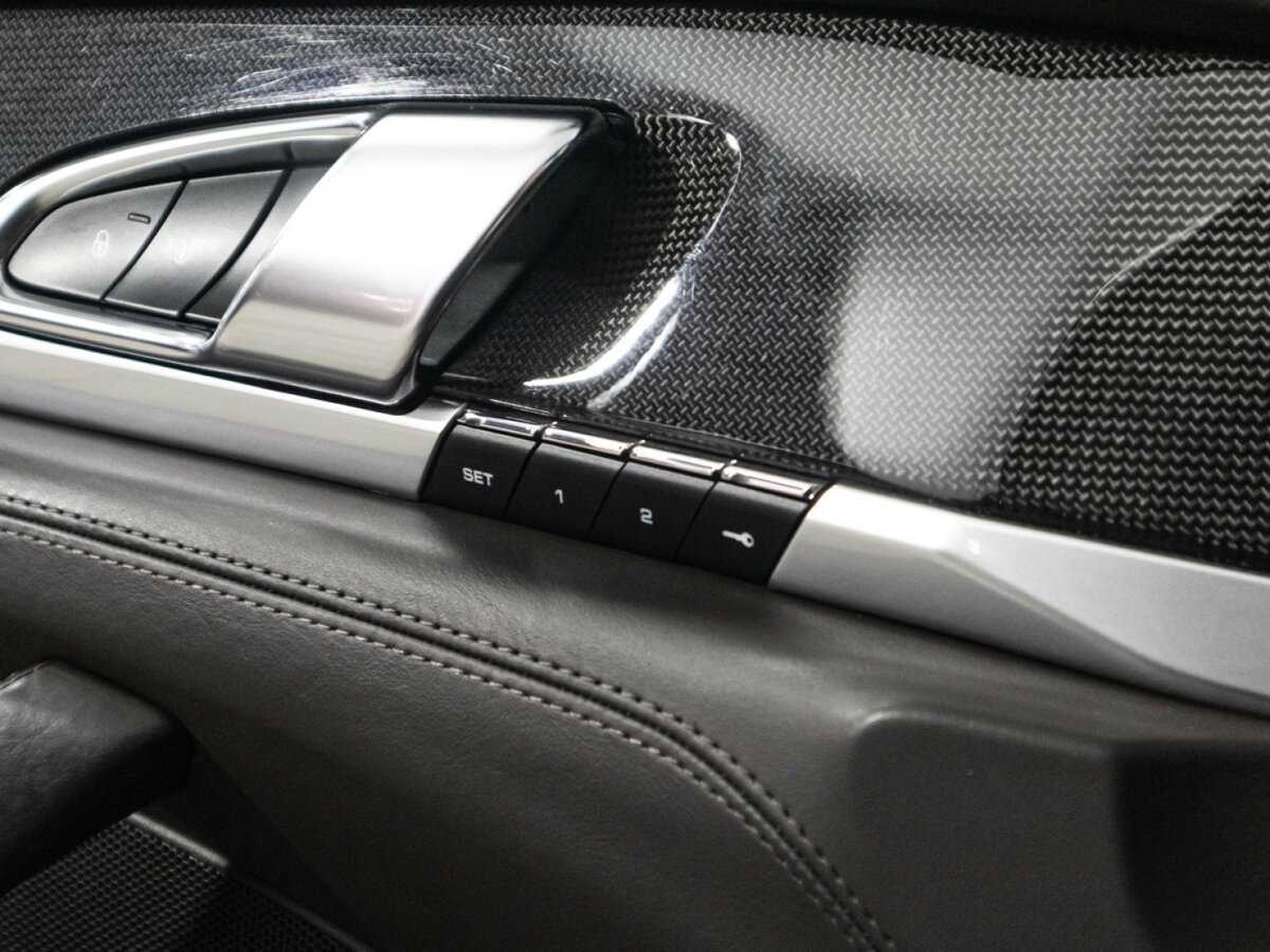 Купить Porsche Panamera с пробегом. Фото: #22