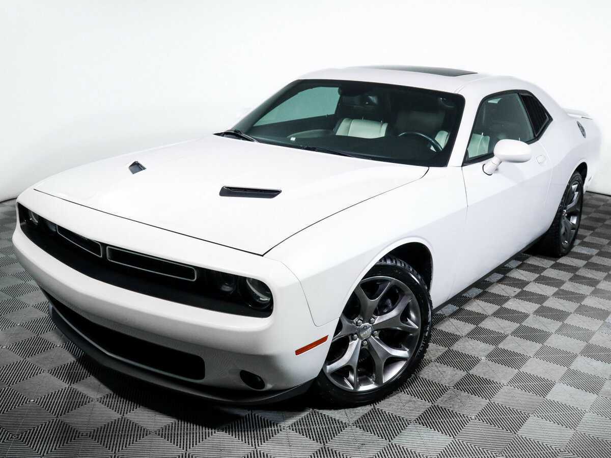 Купить Dodge Challenger с пробегом. Фото: #12