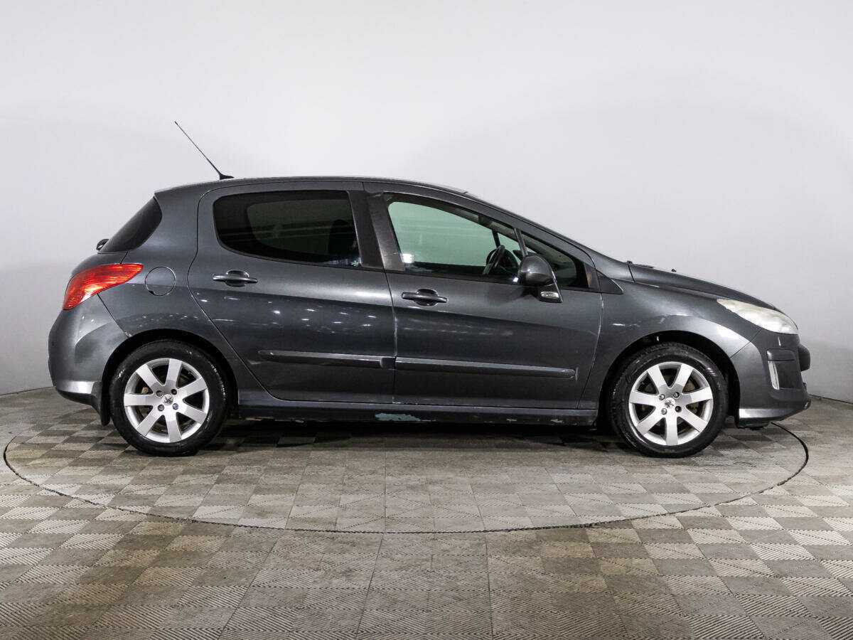 Купить Peugeot 308 с пробегом. Фото: #3