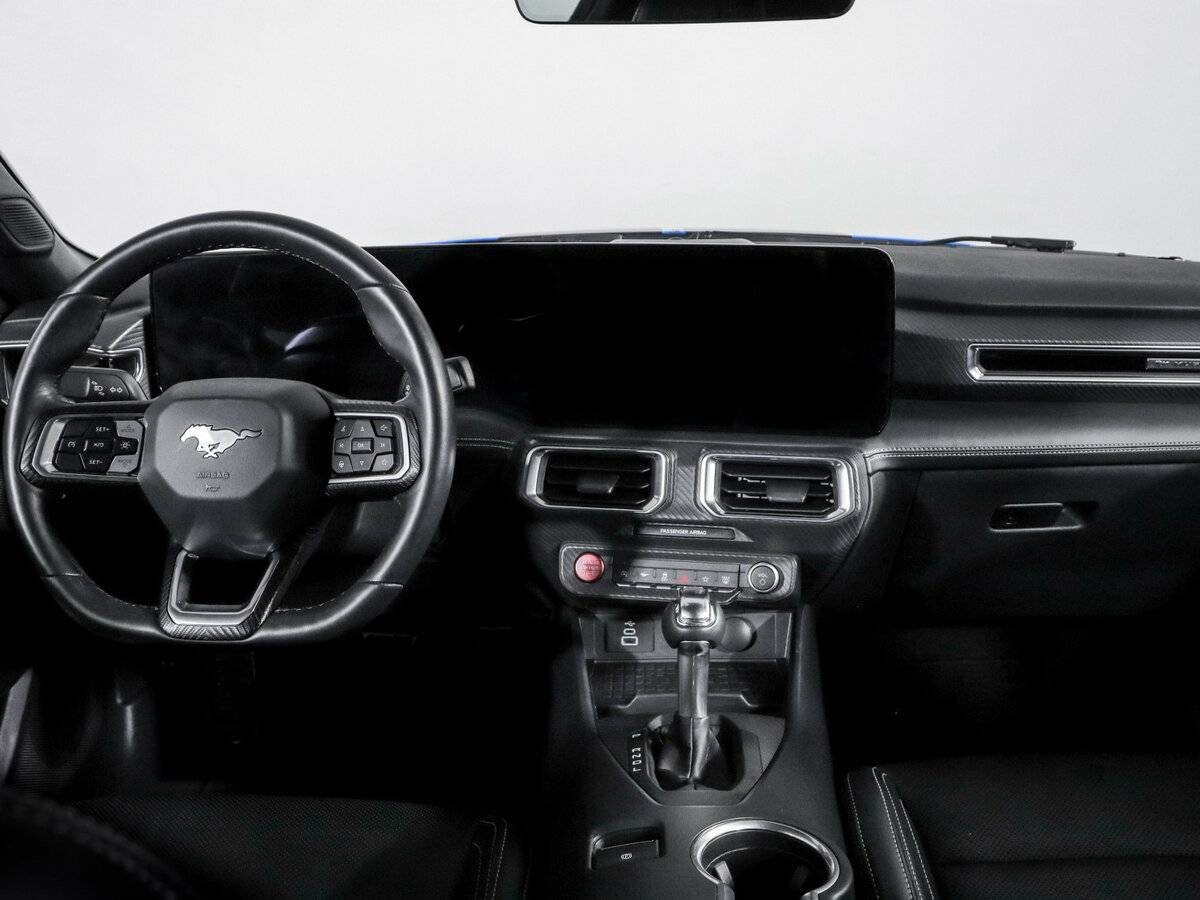 Купить Ford Mustang с пробегом. Фото: #11
