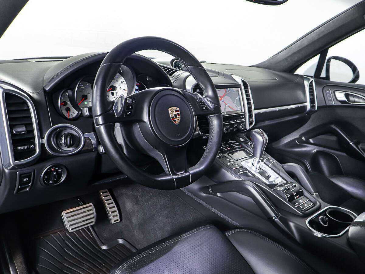 Купить Porsche Cayenne с пробегом. Фото: #12
