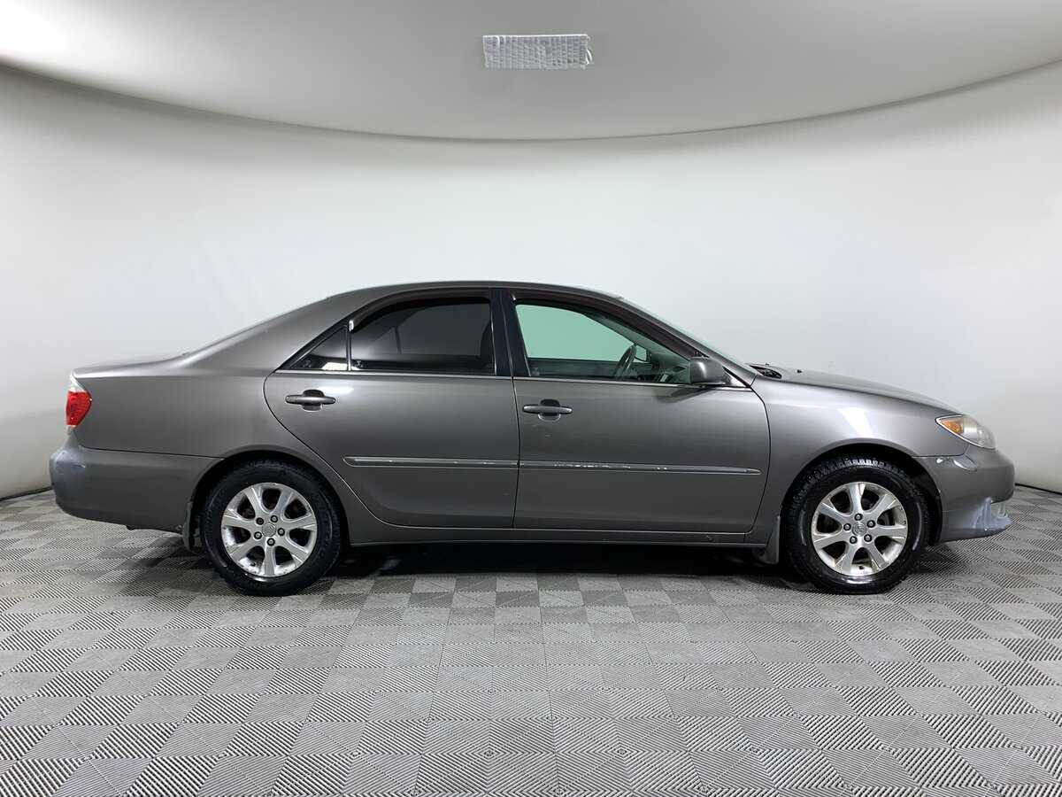 Купить Toyota Camry с пробегом. Фото: #3