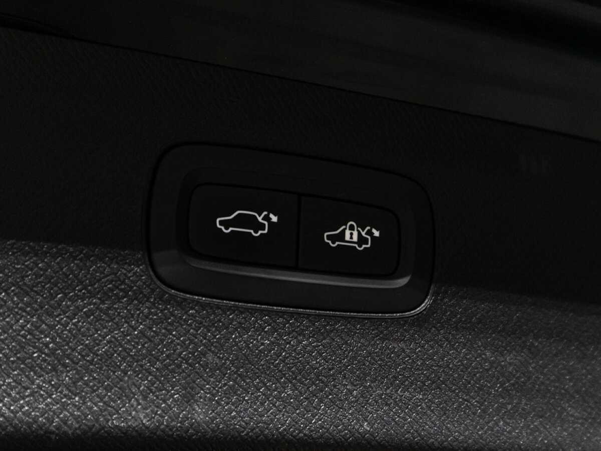 Купить Volvo XC90 с пробегом. Фото: #14
